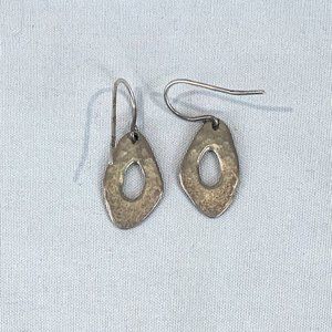 ❤️ Vintage Silver Dangle Earrings